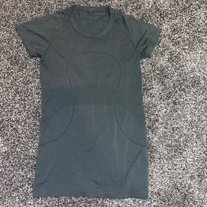 Lululemon Army Green Swiftly Short Sleeve